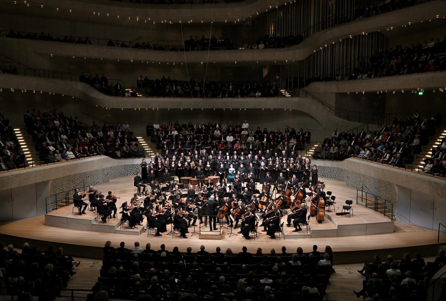 Elbphilharmonie Hamburg | Orchestra Leonore | Daniele Giorgi | Beethoven 9th Symphony